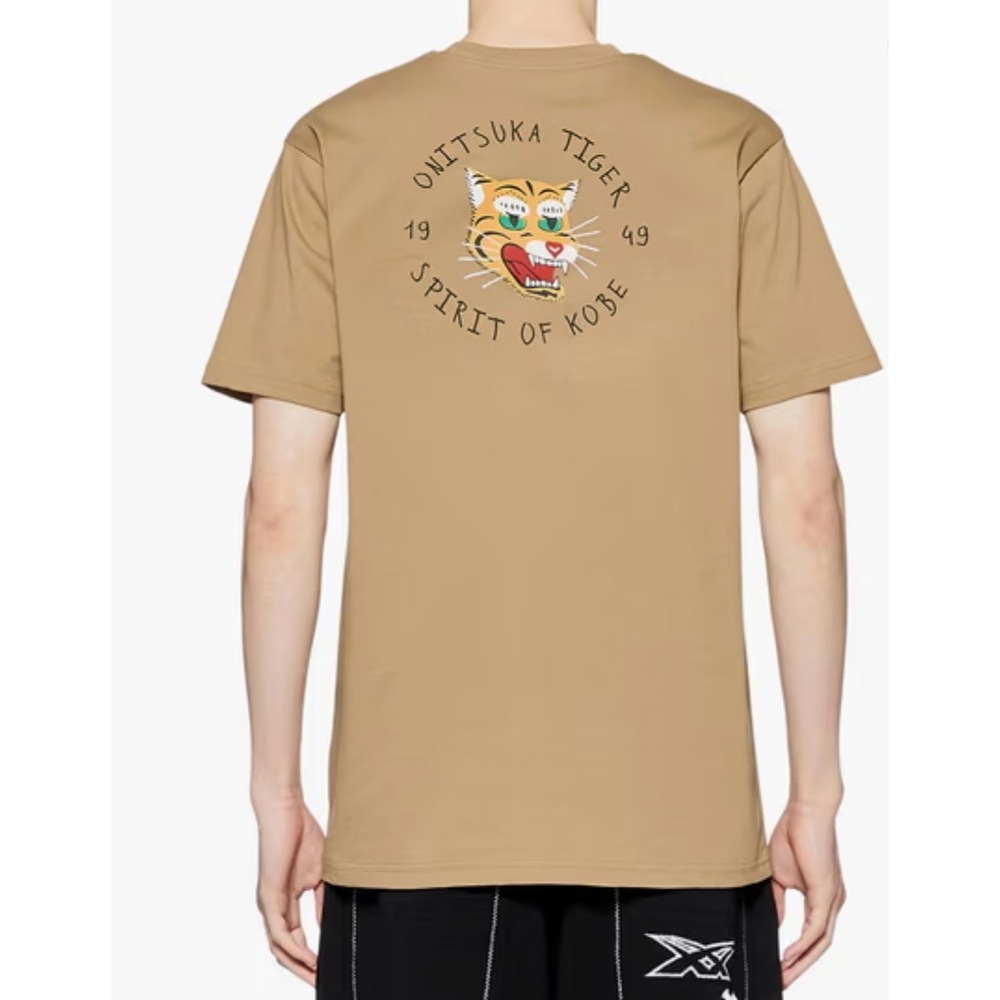 Onitsuka Tiger Spirit of Kobe Graphic T-Shirt in Tan Khaki sz L